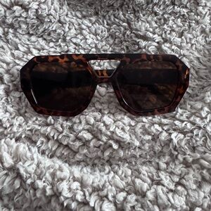 Tortoise Shell Geometric Sunglasses